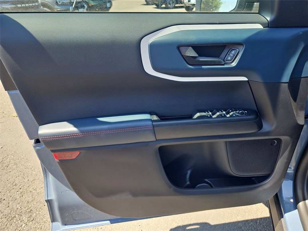 2025 Ford Bronco Sport Heritage - Image 9