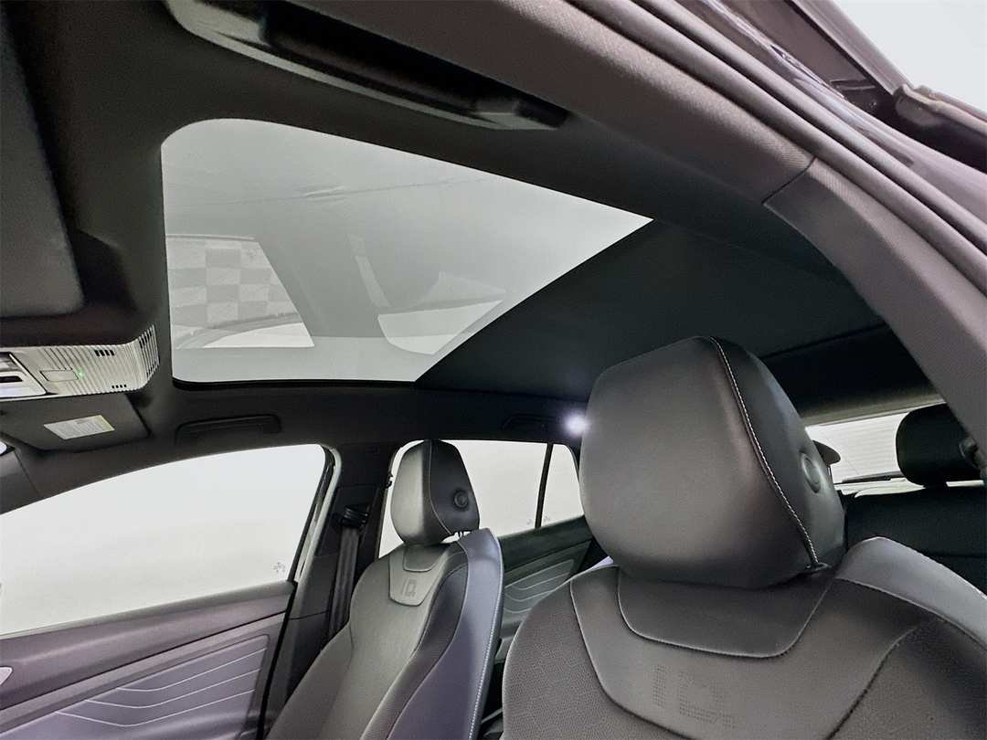 2024 Volkswagen Id.4 Pro S - Image 22