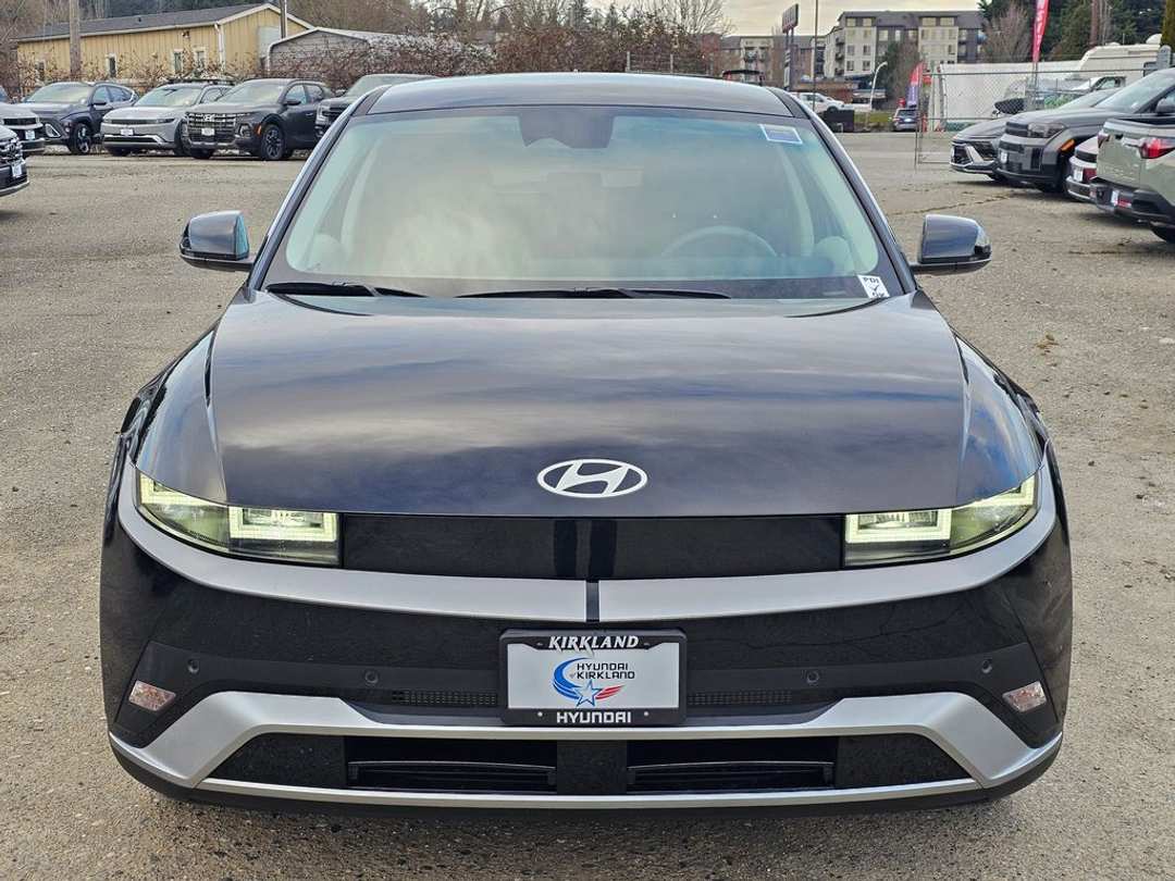 2026 Hyundai Ioniq 5 SE - Image 2