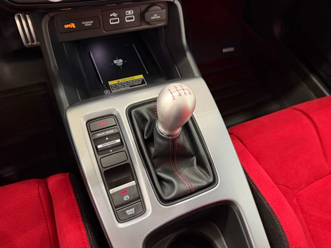 2024 Honda Civic Type R - Image 23