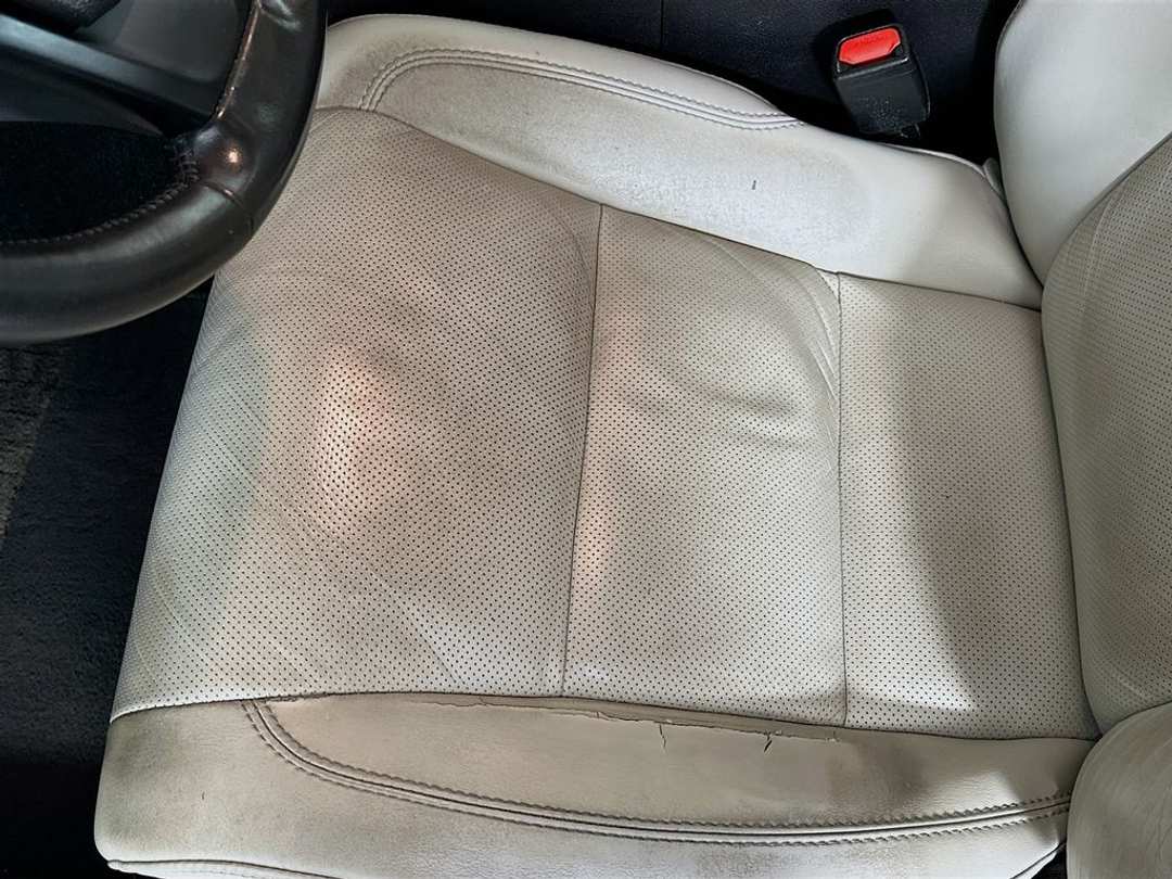 2018 Toyota Avalon XLE Premium - Image 21