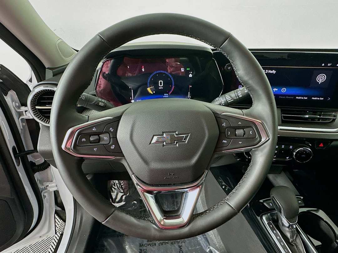 2025 Chevrolet Trax ACTIV - Image 12