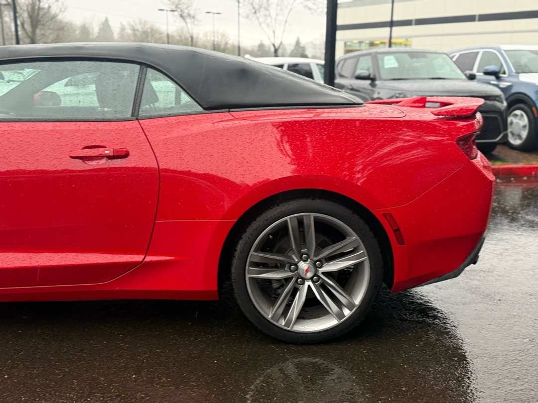 2017 Chevrolet Camaro 1LT - Image 8