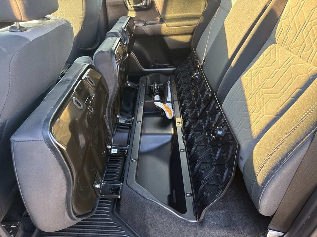 2020 Toyota Tacoma TRD Sport - Image 26