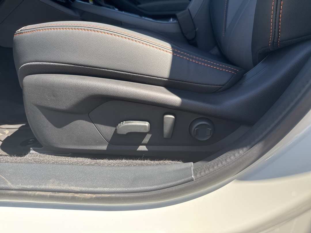 2025 Subaru Crosstrek Limited - Image 27