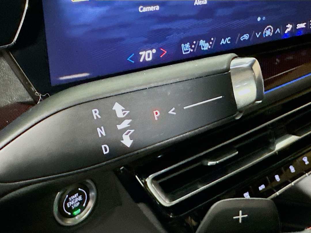 2025 Chevrolet Traverse RS - Image 18