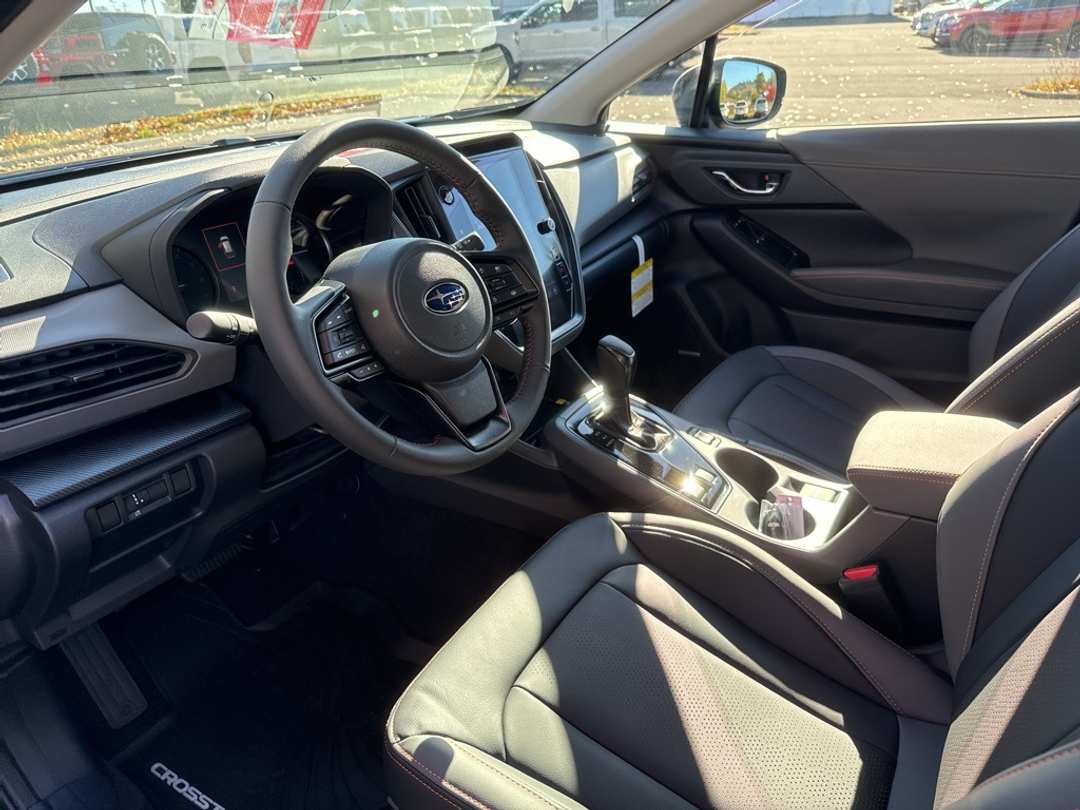 2025 Subaru Crosstrek Limited - Image 16