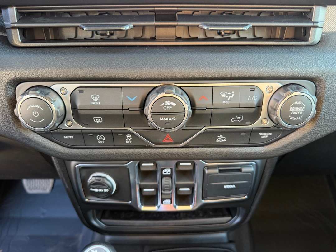 2026 Jeep Gladiator Sport - Image 24