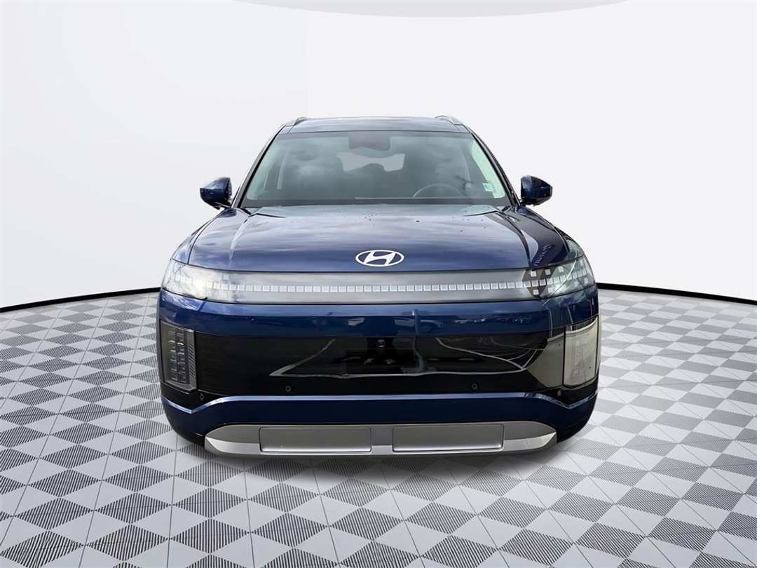 2026 Hyundai Ioniq 9 SEL - Image 3
