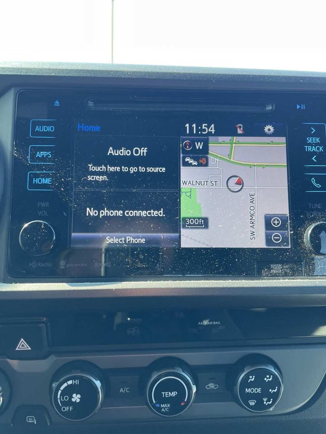 2018 Toyota Tacoma TRD OffRoad - Image 13