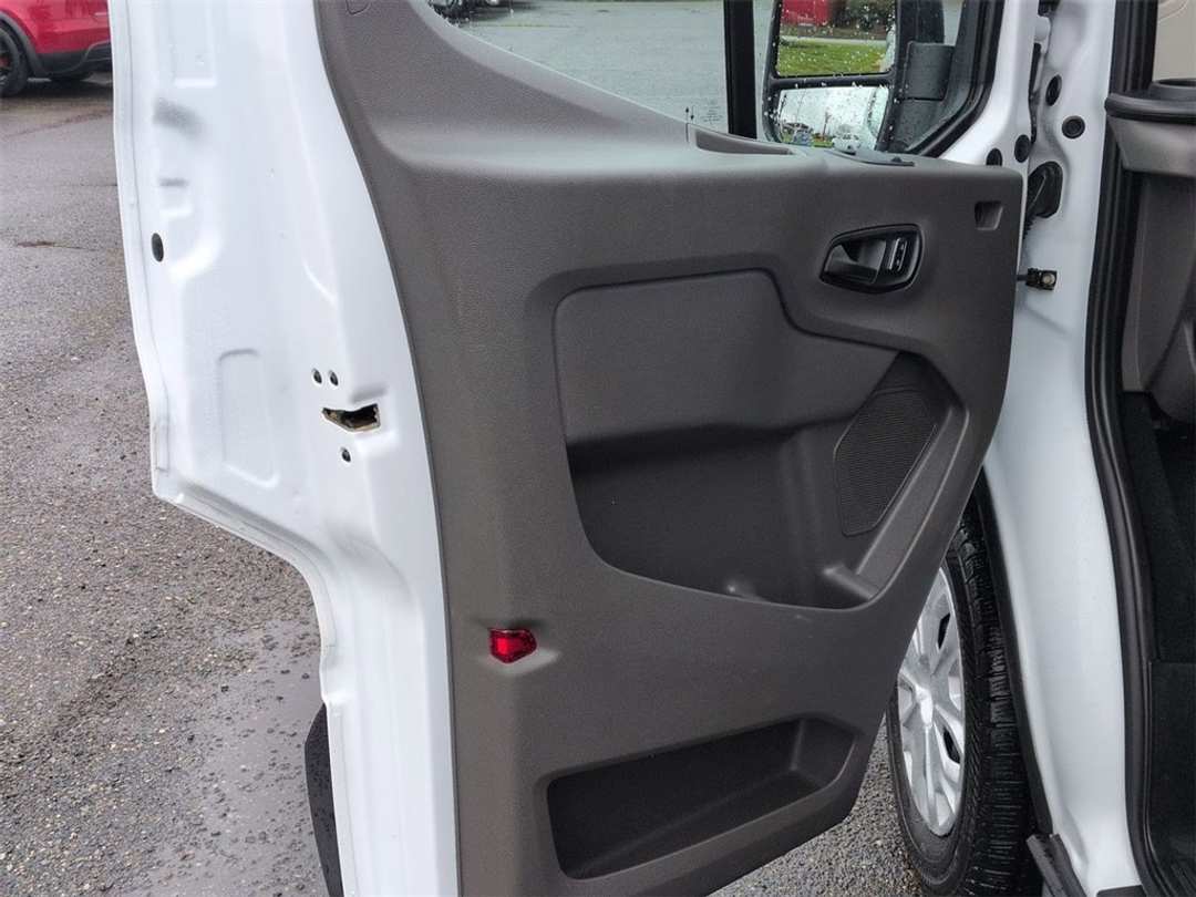2024 Ford Transit-350 XLT - Image 9