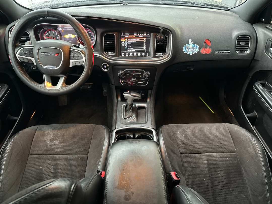 2015 Dodge Charger R/T - Image 12