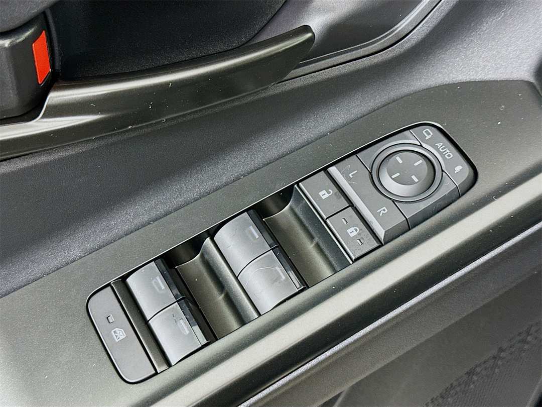 2026 Toyota Bz XLE Plus - Image 18