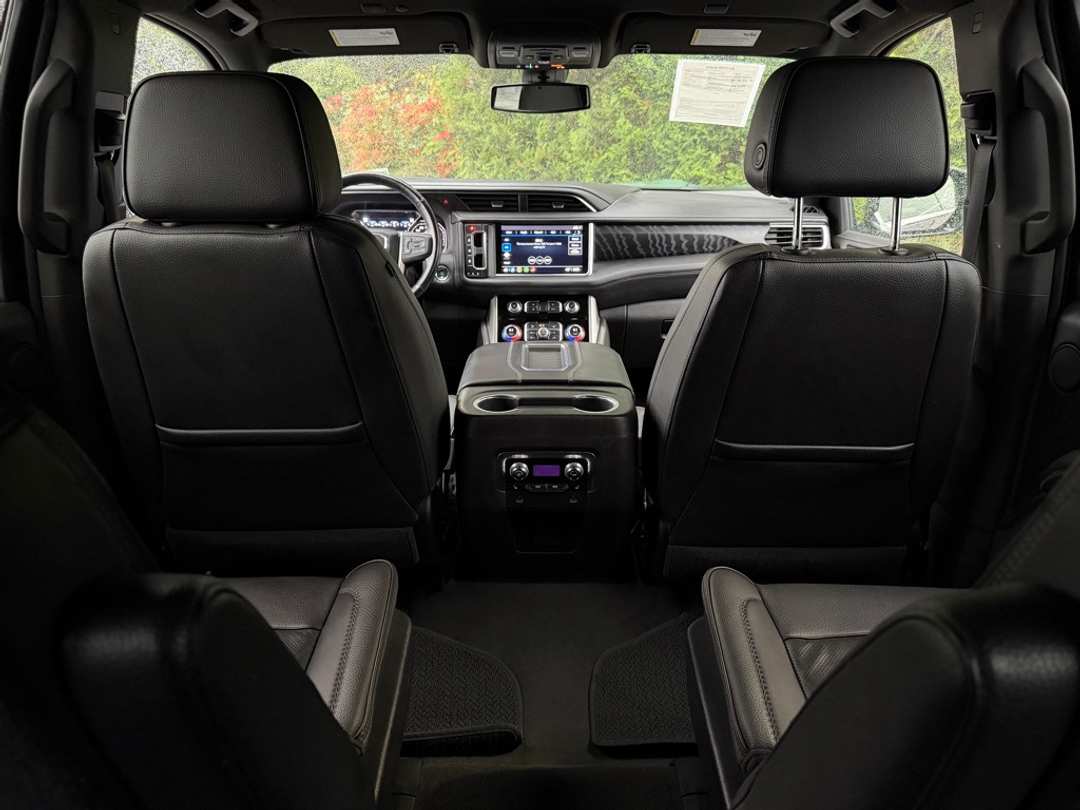 2021 GMC Yukon Denali - Image 19