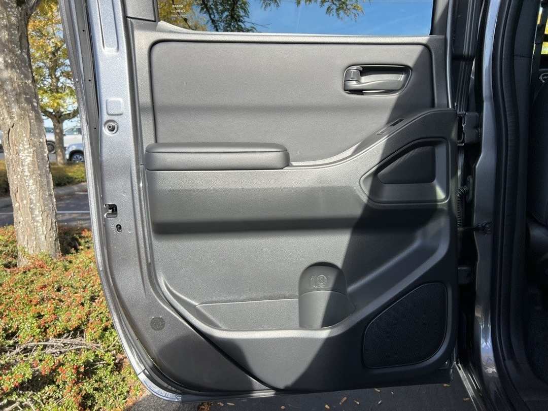 2026 Nissan Frontier SV - Image 26