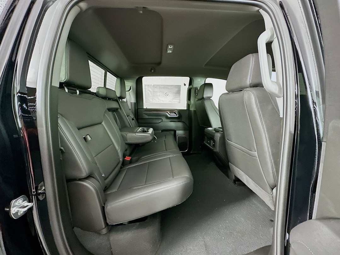 2025 Chevrolet Silverado 2500Hd LT - Image 28