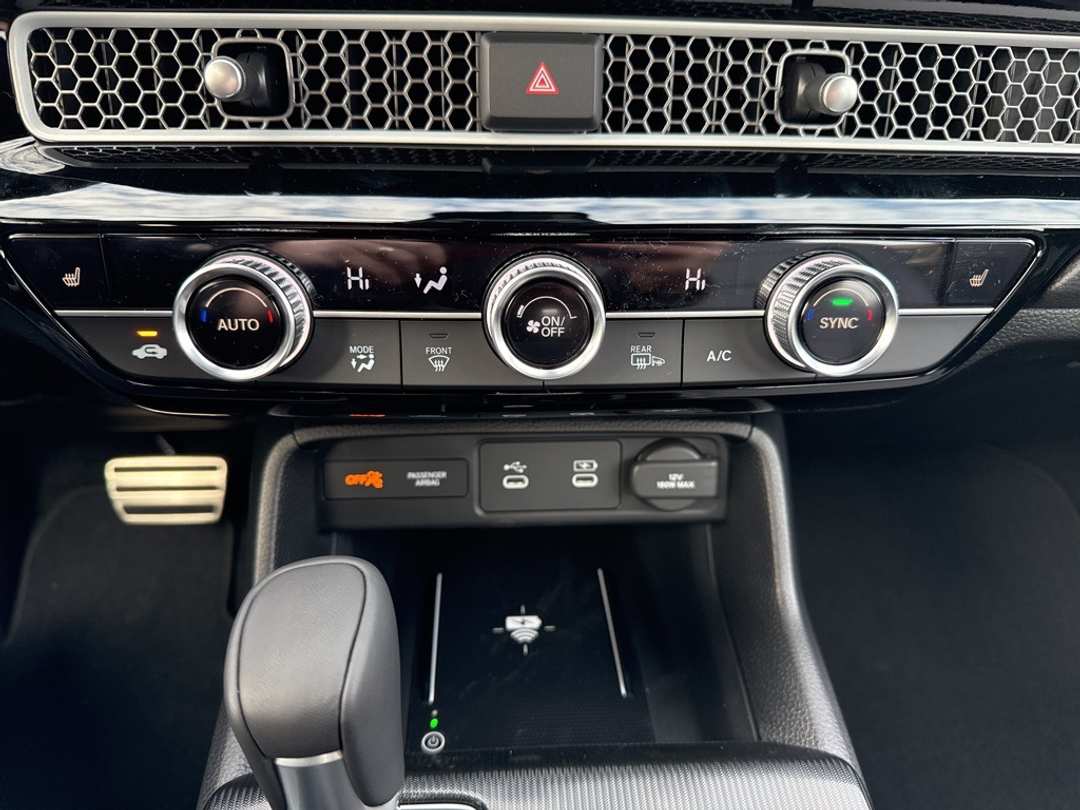 2026 Honda Civic Sport Touring - Image 25