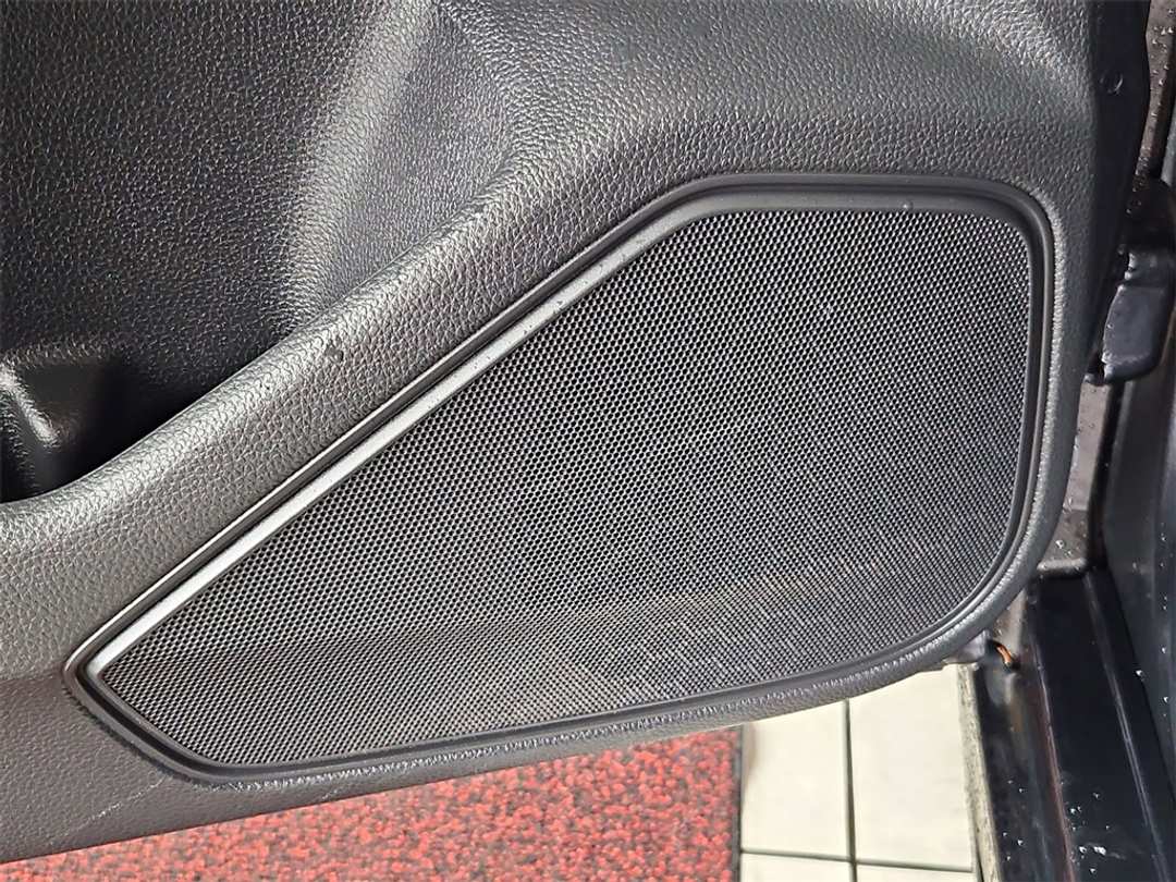 2024 Honda Civic Touring - Image 12