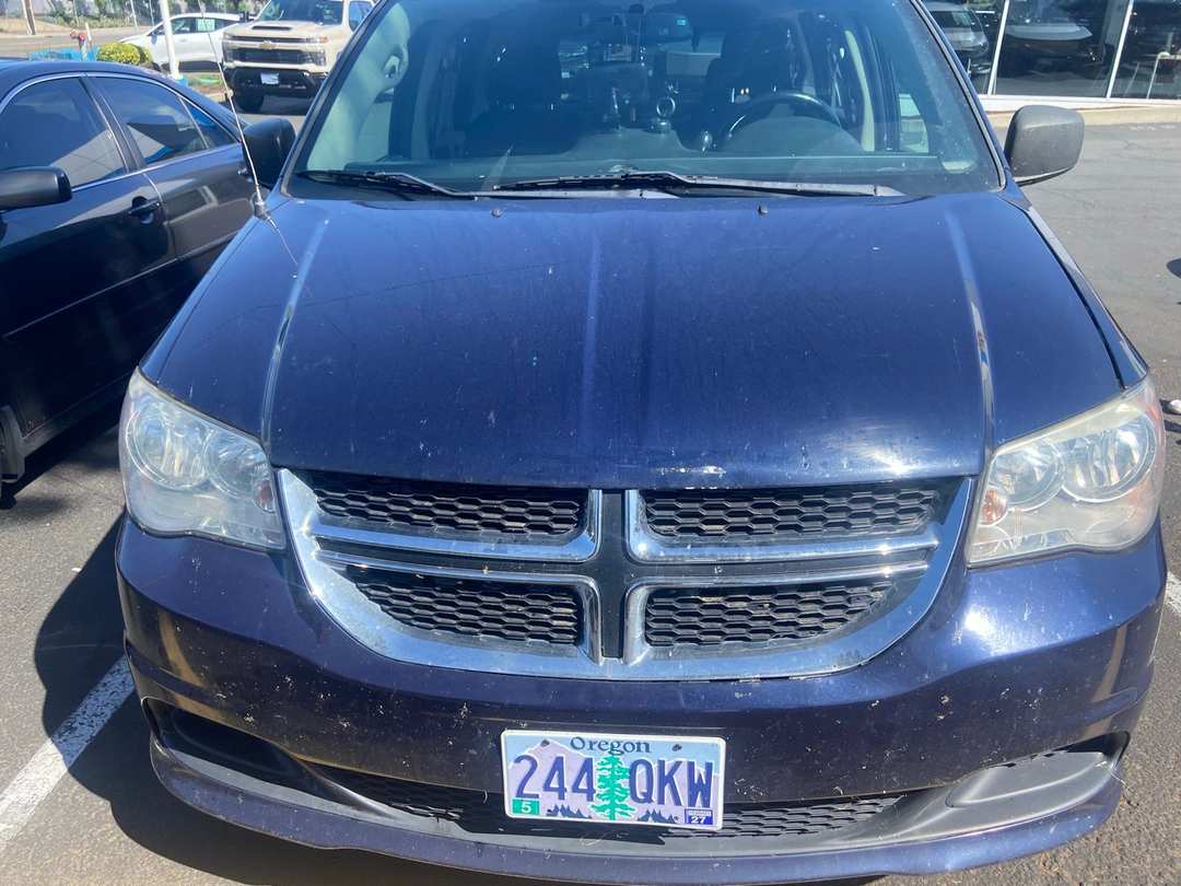 2016 Dodge Grand Caravan AVP - Image 2