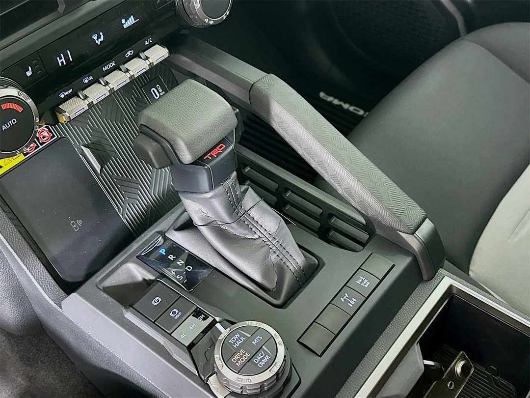 2025 Toyota Tacoma TRD Off Road - Image 17