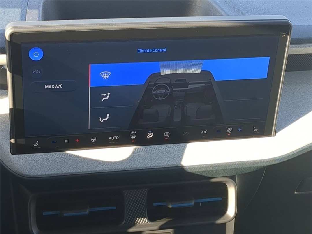 2025 Ford Maverick XLT - Image 20