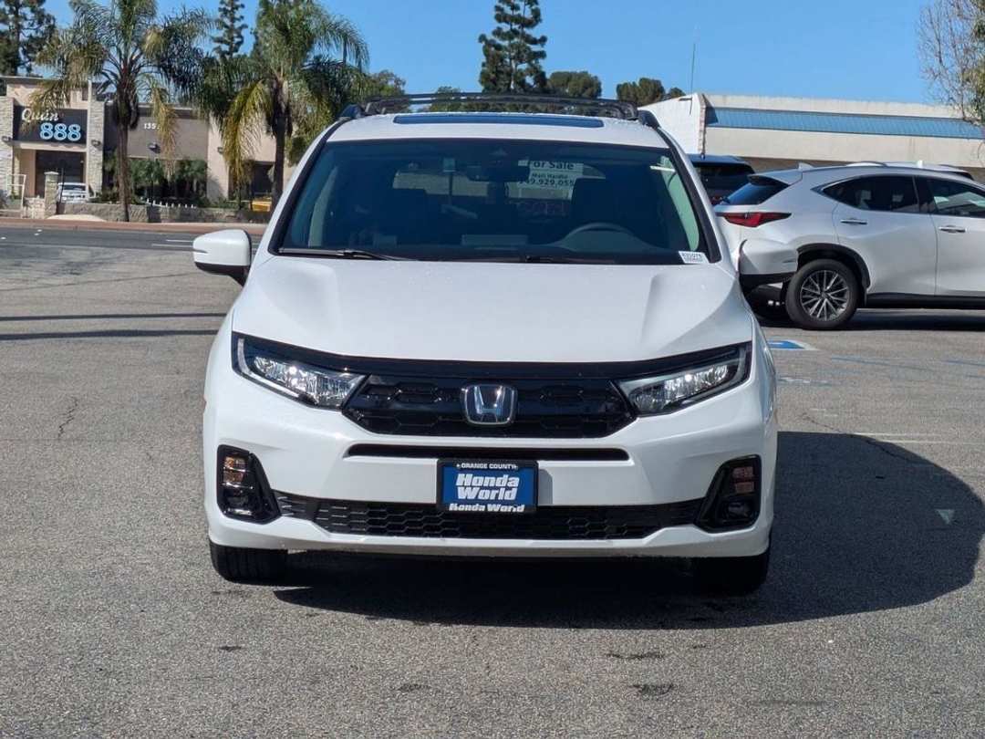 2026 Honda Odyssey Elite - Image 3