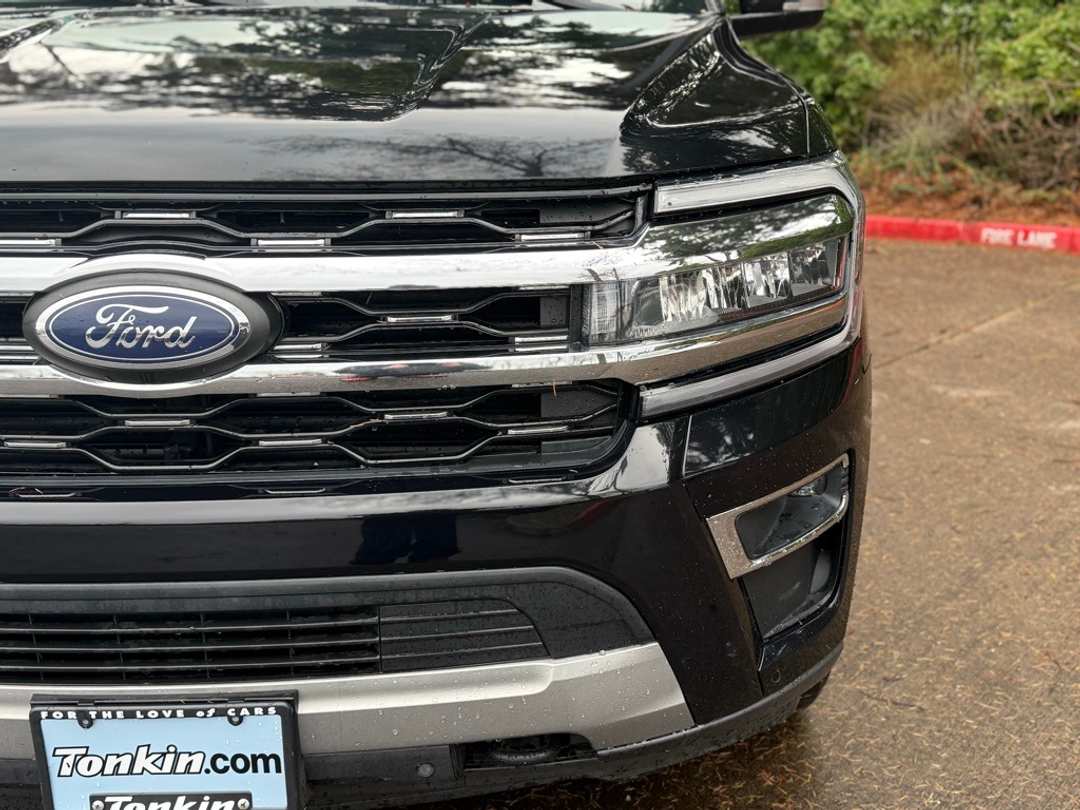 2023 Ford Expedition Limited - Image 6