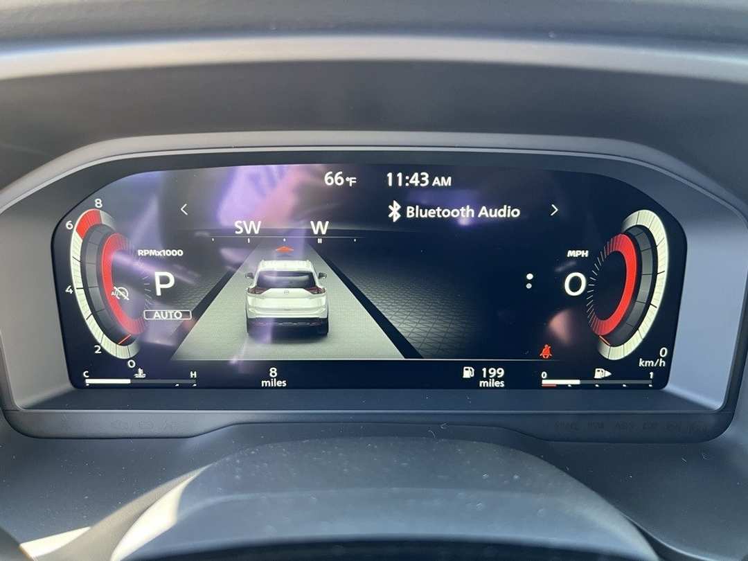 2026 Nissan Rogue Platinum - Image 18