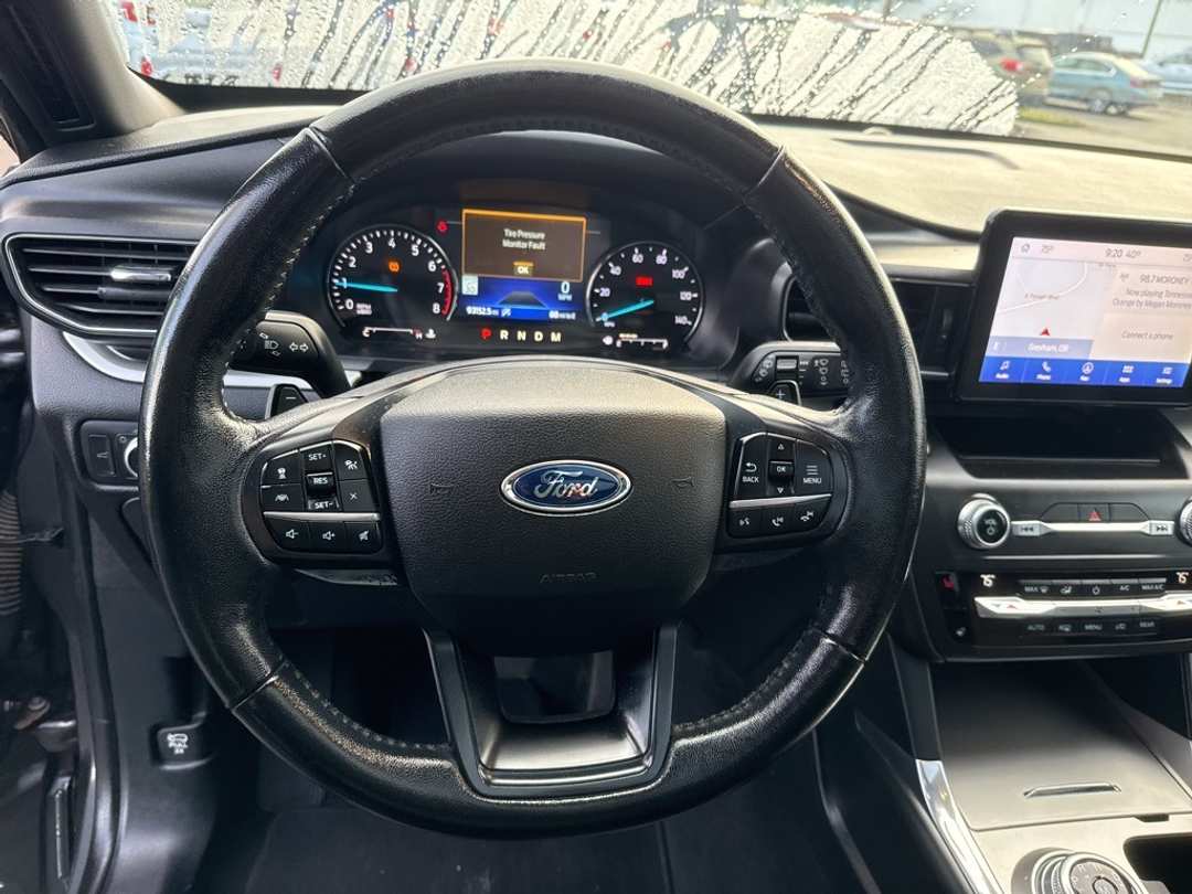 2020 Ford Explorer XLT - Image 33