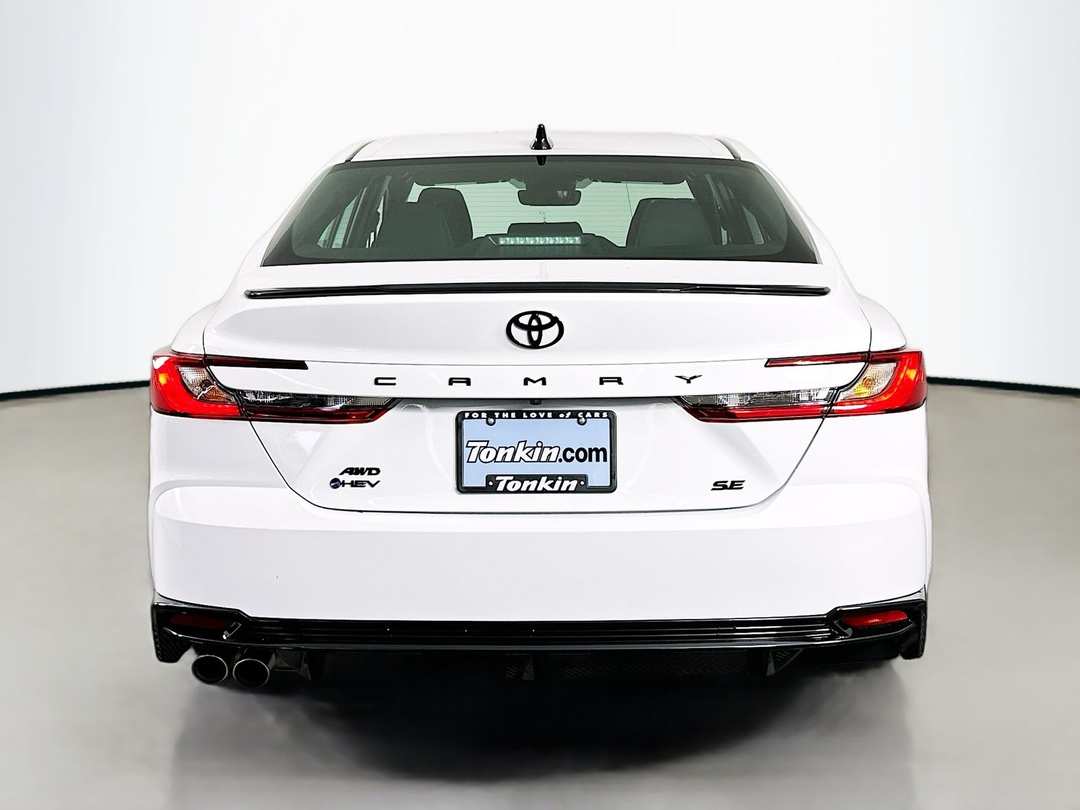 2026 Toyota Camry SE Nightshade - Image 6