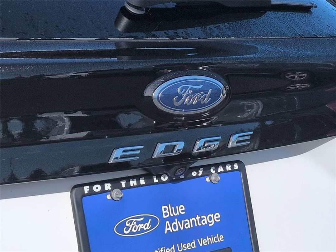 2023 Ford Edge Titanium - Image 27