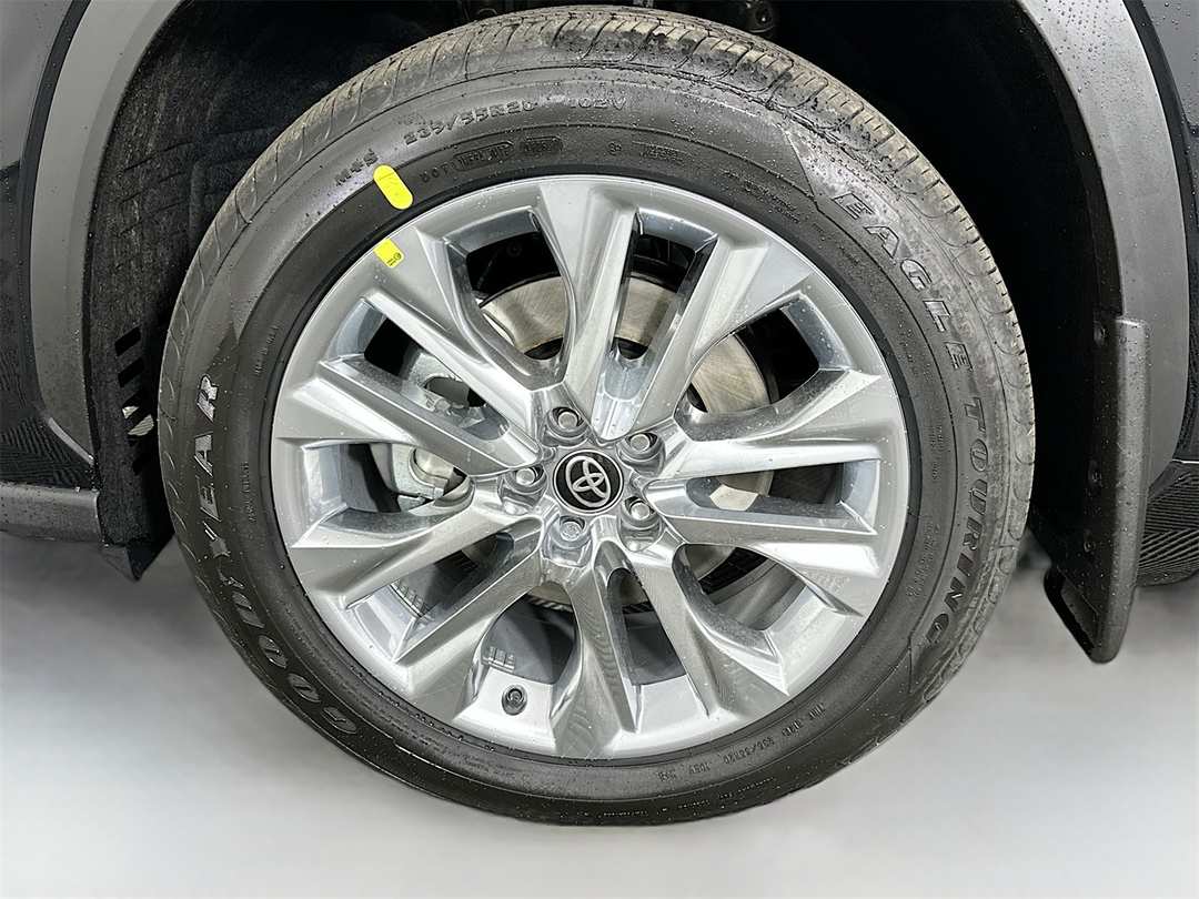 2026 Toyota Highlander Limited - Image 34