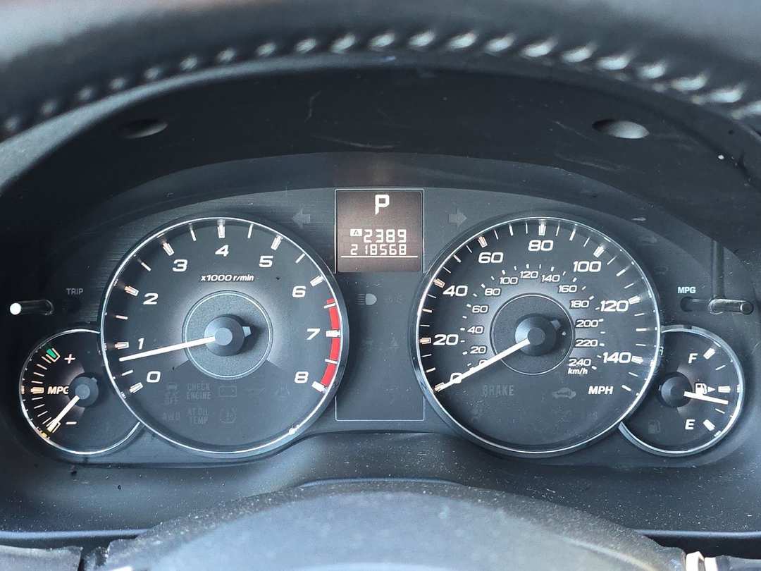 2011 Subaru Outback 2.5i - Image 22