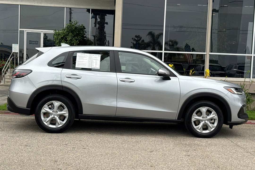 2025 Honda HR-V LX - Image 3