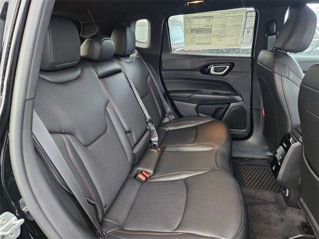 2026 Jeep Compass Trailhawk - Image 35