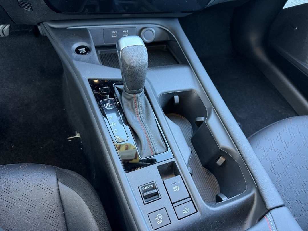 2026 Nissan Sentra SR - Image 24