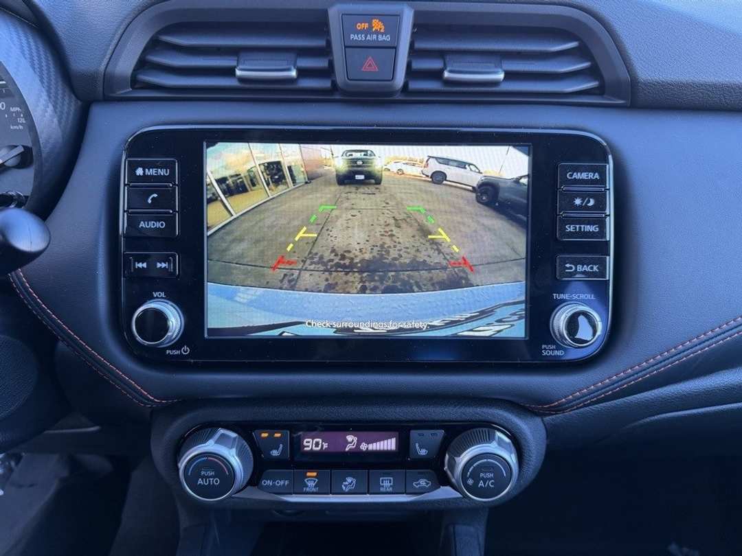 2025 Nissan Versa 1.6 SR - Image 21