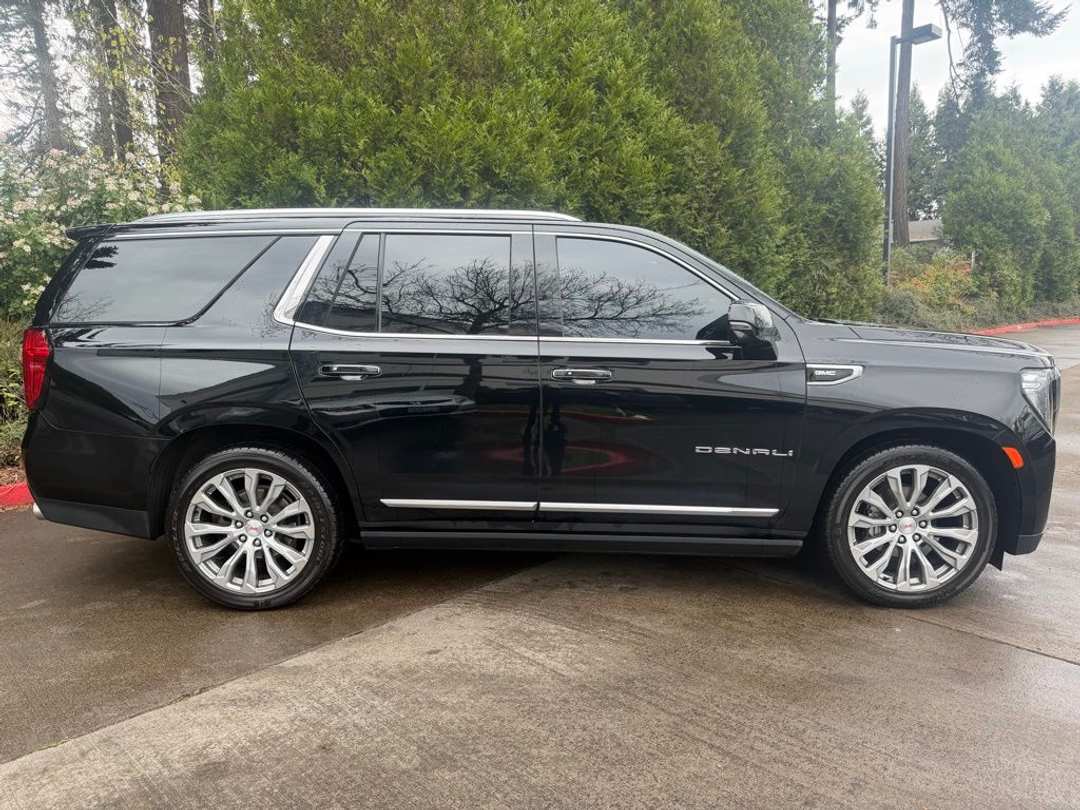 2021 GMC Yukon Denali - Image 2