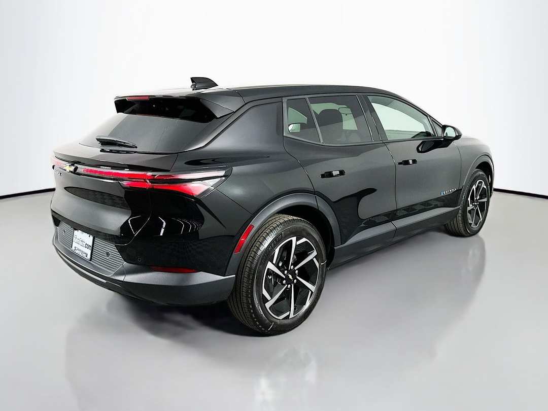 2026 Chevrolet Equinox Ev LT - Image 7