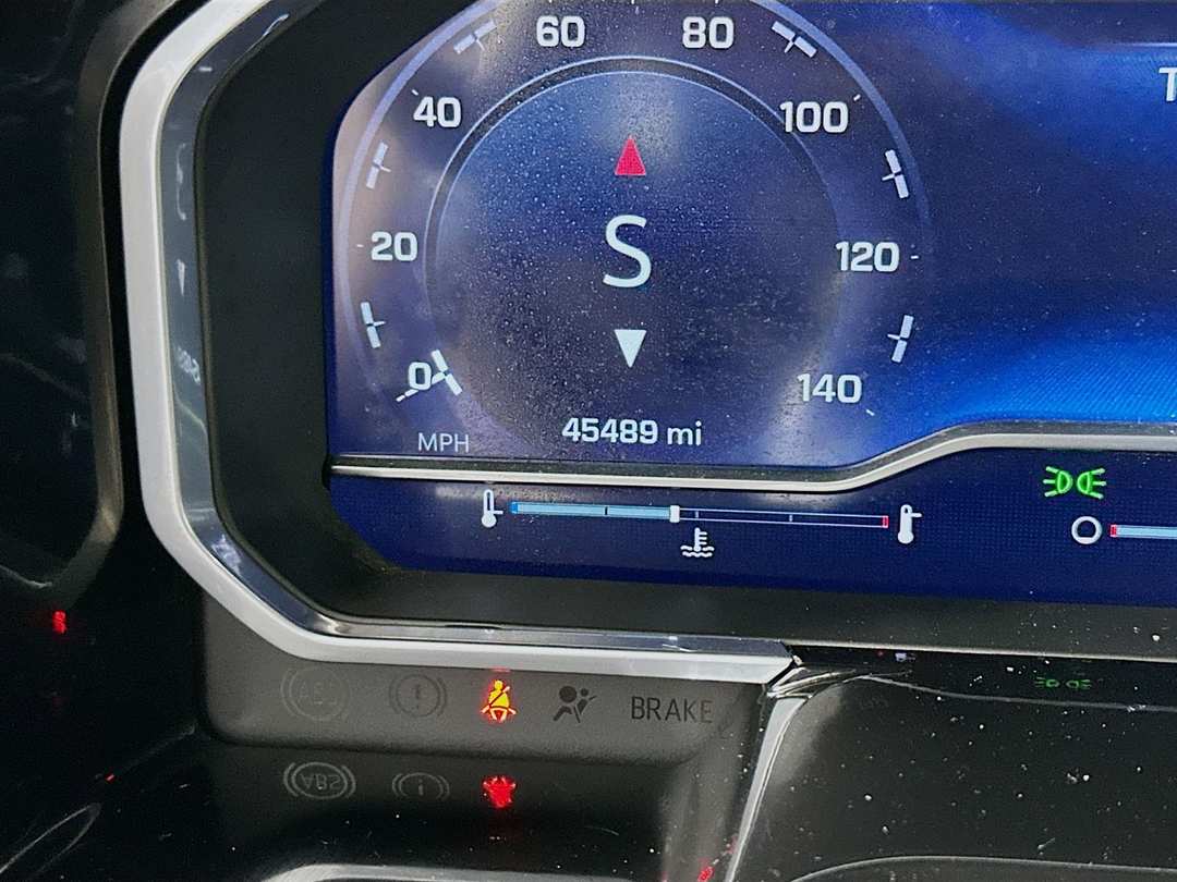 2022 Chevrolet Silverado 1500 LTZ - Image 13