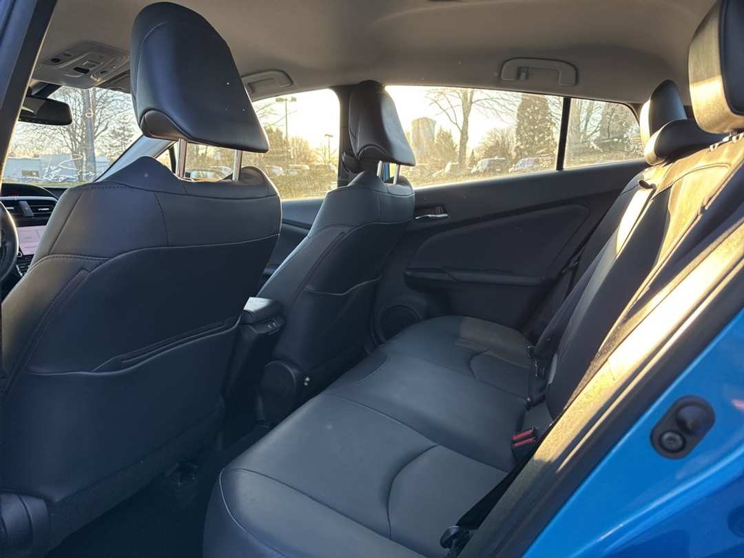 2021 Toyota Prius XLE AWDe - Image 19