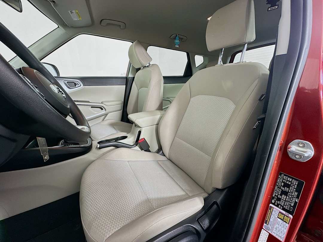 2020 Kia Soul LX - Image 20