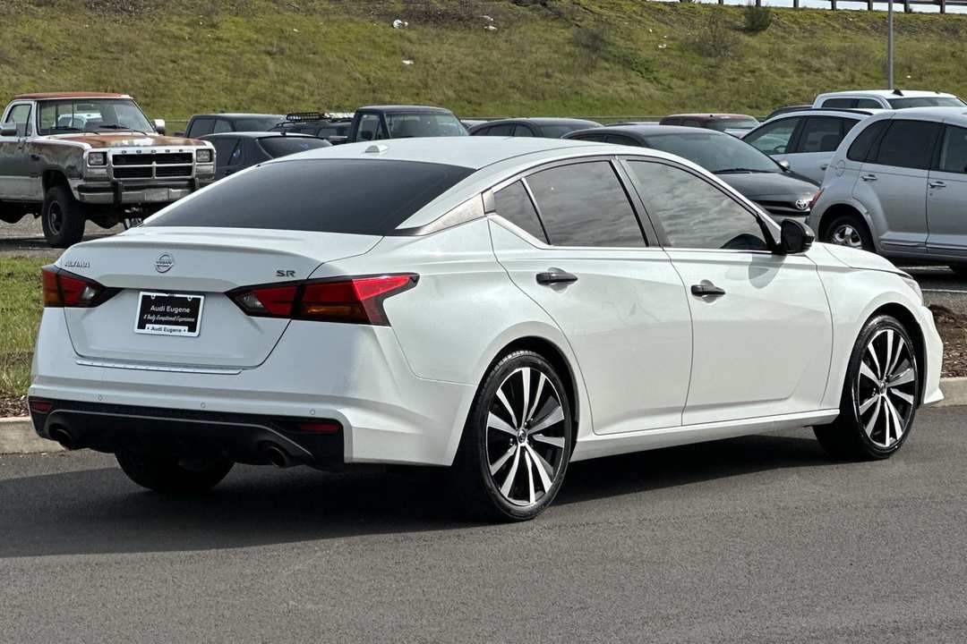 2020 Nissan Altima 2.5 SR - Image 3