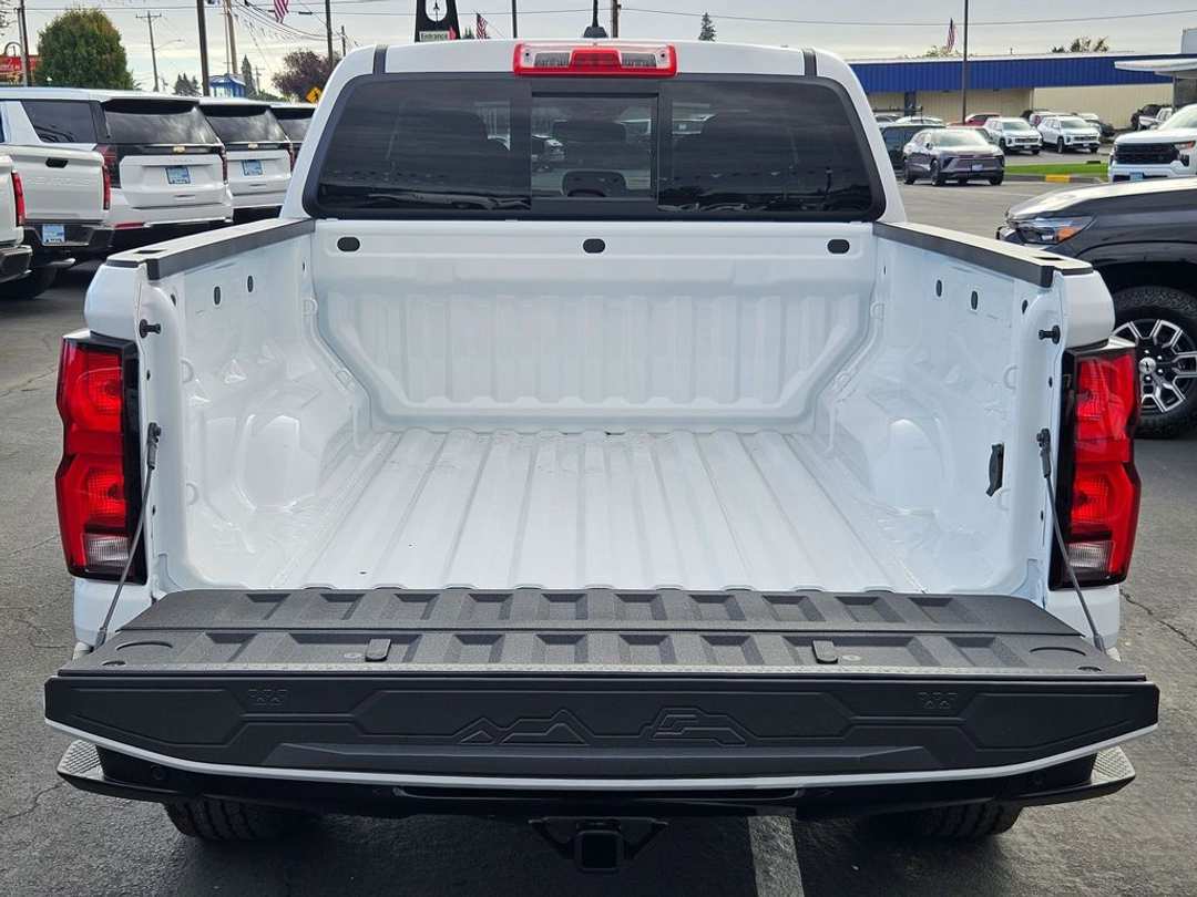 2026 Chevrolet Colorado Z71 - Image 32