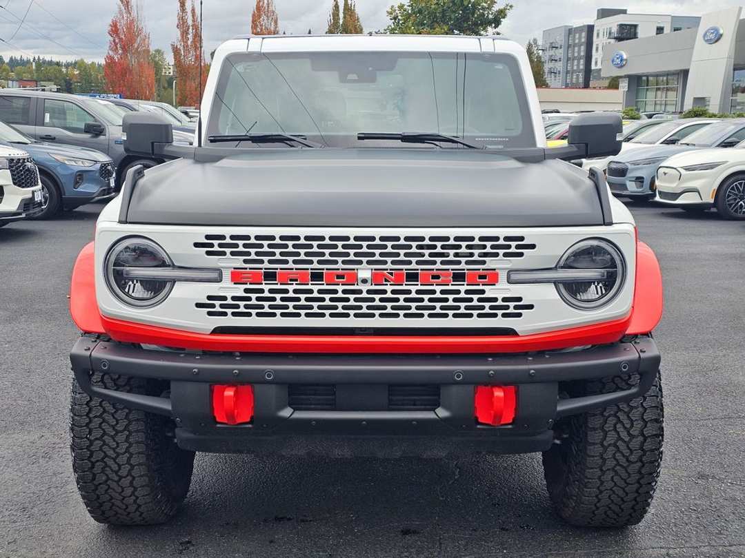 2025 Ford Bronco Stroppe Edition - Image 2