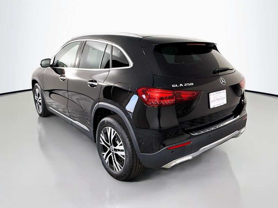 2025 Mercedes-Benz GLA GLA 250 - Image 3