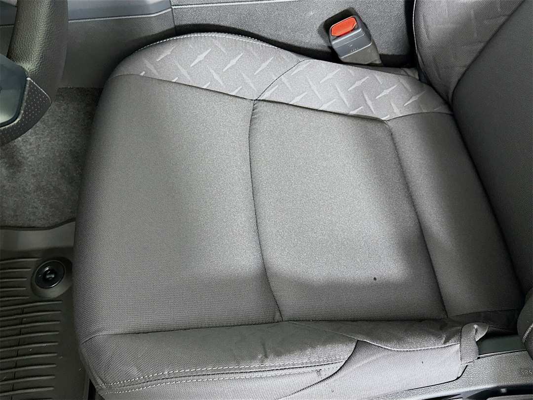 2025 Toyota Tacoma SR5 - Image 19