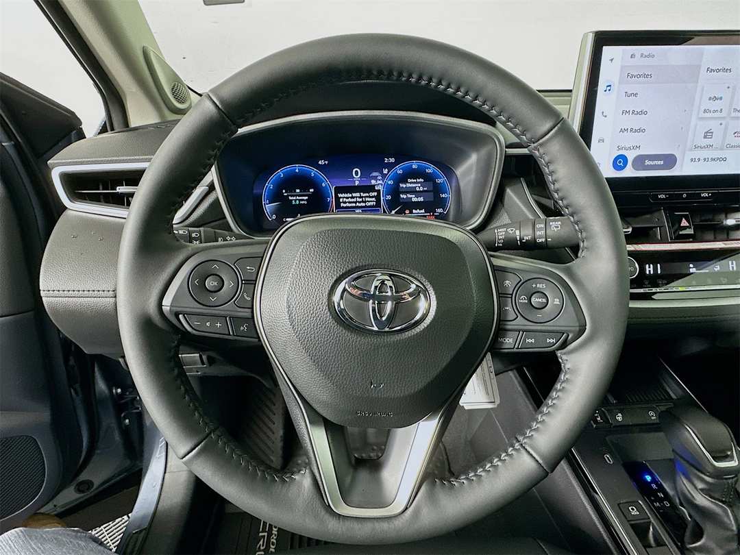 2026 Toyota Corolla Cross XLE - Image 11