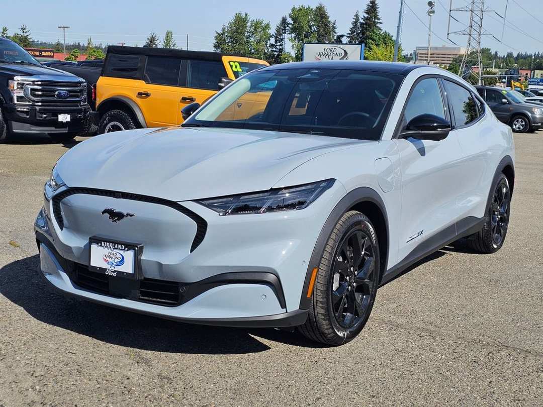 2024 Ford Mustang Mach-E Select - Image 3