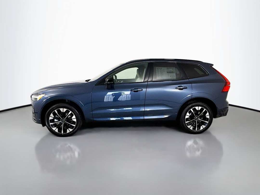 2026 Volvo Xc60 B5 Plus - Image 2